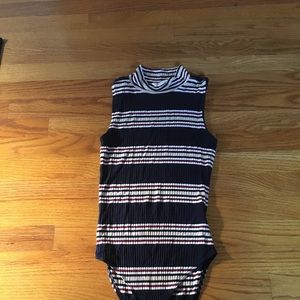 Stripped sleeve-less bodysuit